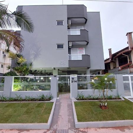 Apartamento Praia Dos Ingleses ฟลอเรียนอโปลิส ภายนอก รูปภาพ