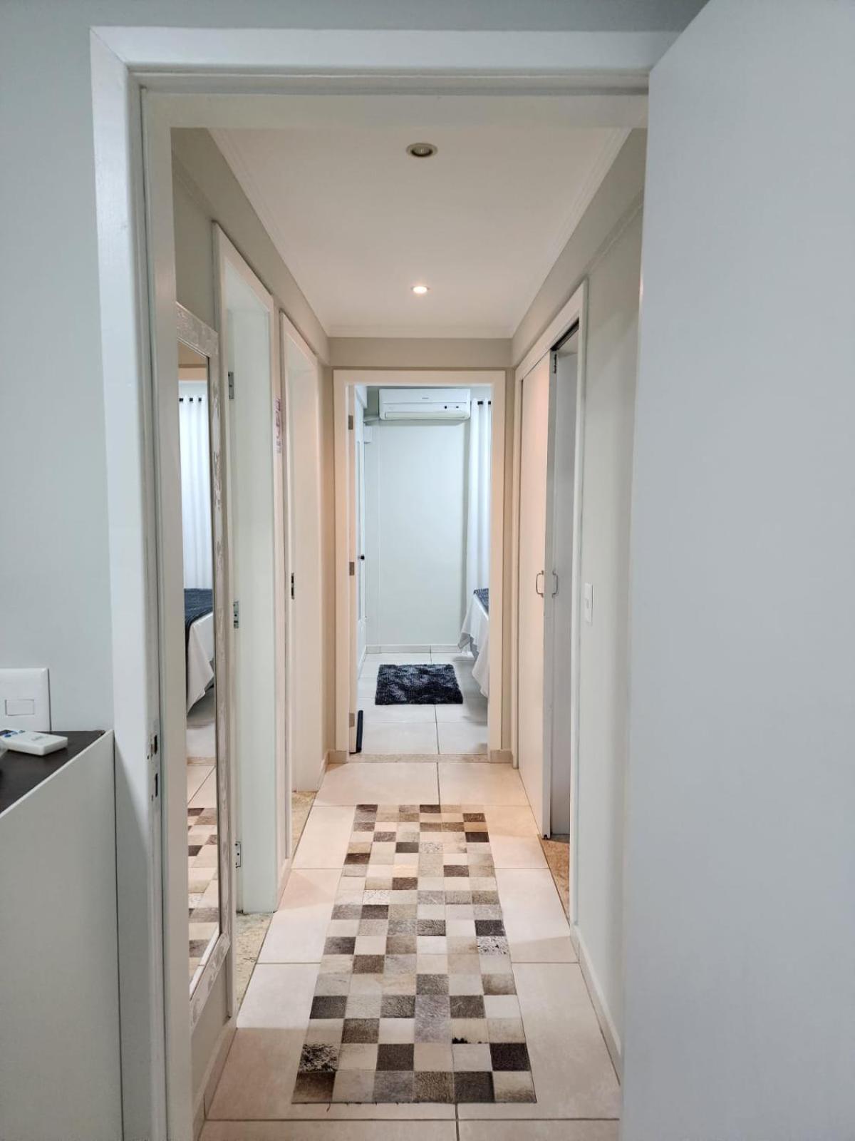 Apartamento Praia Dos Ingleses ฟลอเรียนอโปลิส ภายนอก รูปภาพ
